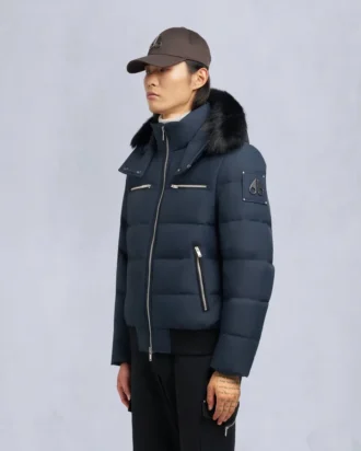 bomberjacke mit cloud shearling besatz 2 3 330x412 - Bomberjacke mit Cloud-Shearling-Besatz